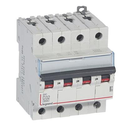 Автоматический выключатель Legrand DX³ 4P D32А 10кА